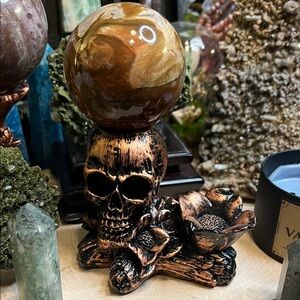 Skull Floral Sphere Holder